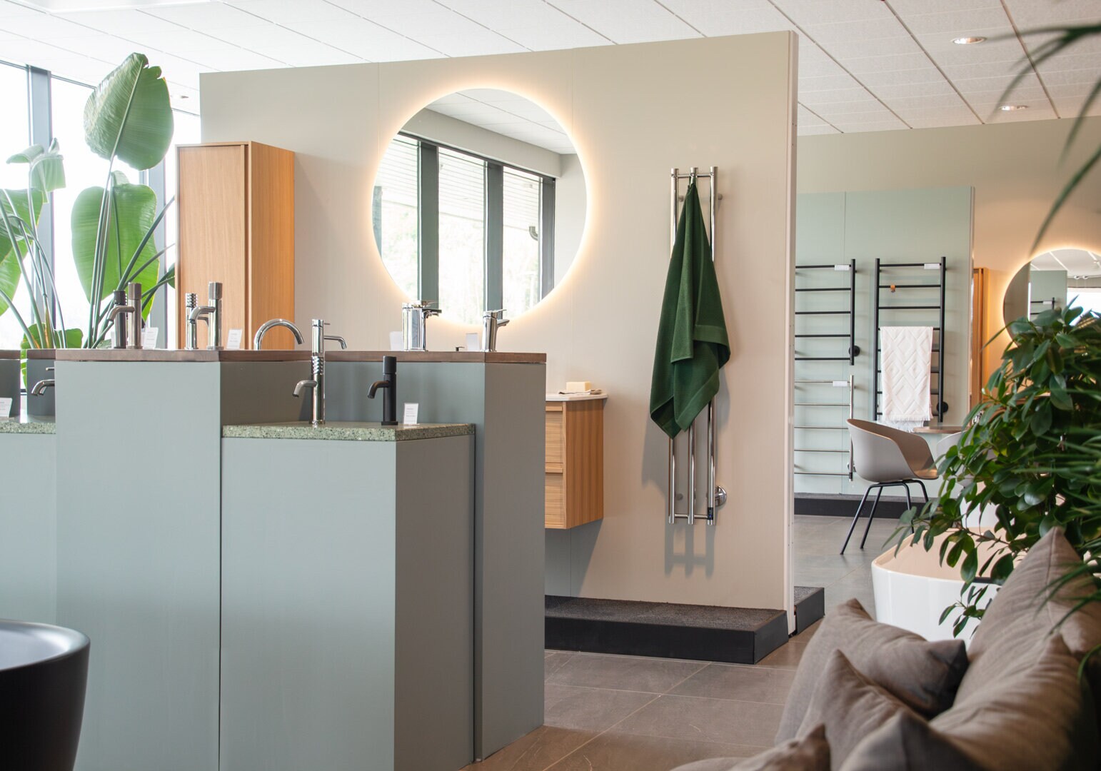 https://www.studionord.se/pub_docs/files/Studionord_showroom2_mobil.jpg
